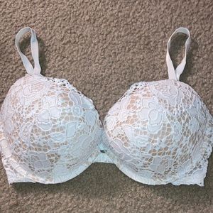 Victoria’s Secret Very Sexy white & cream lace Push Up bra